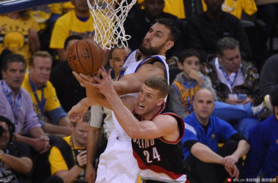 更需要场下 更需要场下